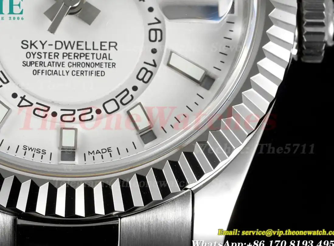 SkyDweller 326934 42mm SS SS White Stk FNF A9001