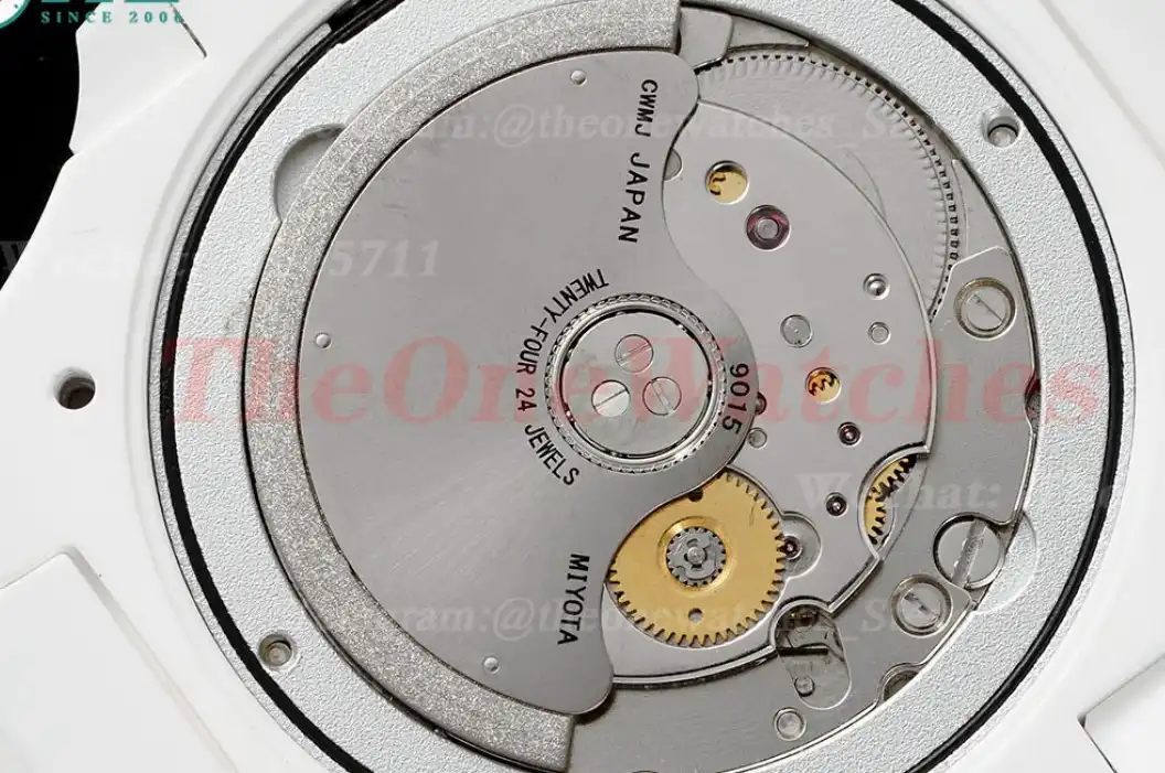 Nautilus AET 5711 40mm White Cer RU Brown Dial AMGF MY9015