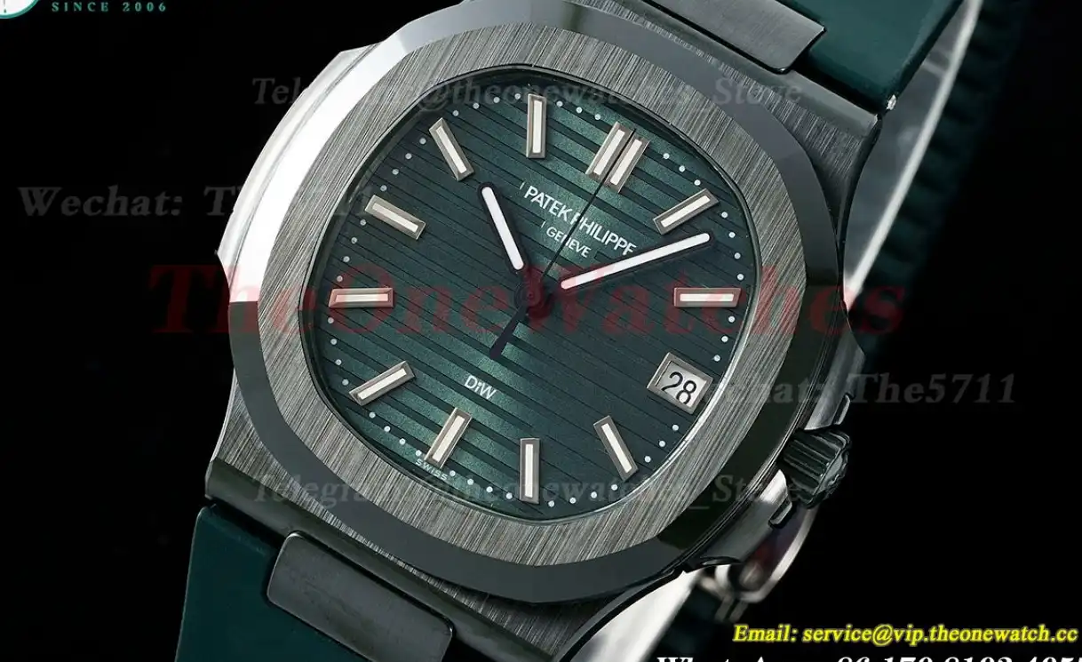 Nautilus AET 5711 40mm Cer RU Green Textured Dial AMGF MY9015