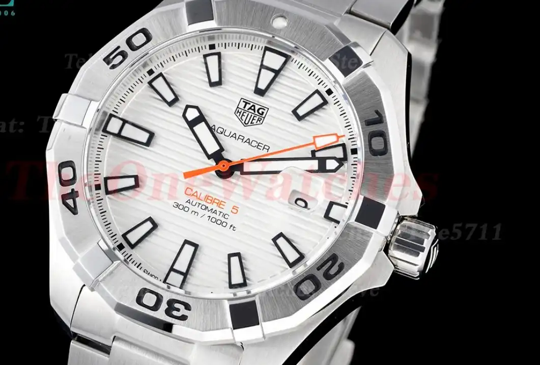 Aquaracer Caliber 5 43mm SS SS White TARF SW200