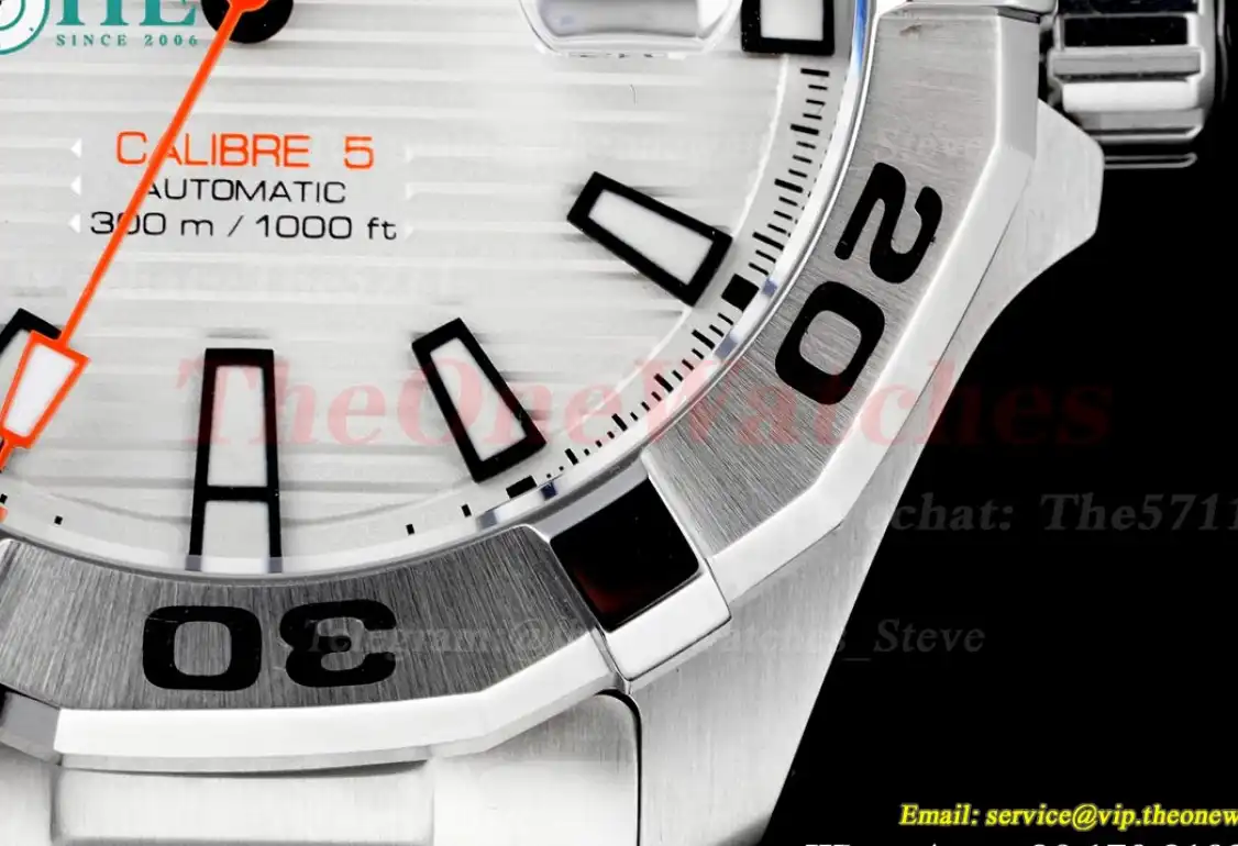 Aquaracer Caliber 5 43mm SS SS White TARF SW200