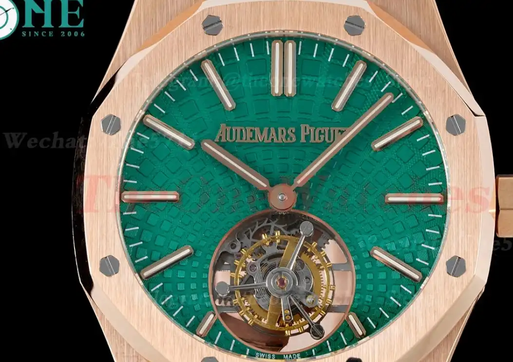 Royal Oak Tourbillon 41mm YG YG Green Stk R8F V2 Flying Tourb