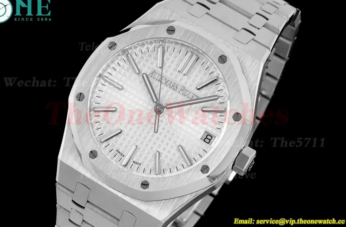 Royal Oak 15510 41mm SS SS White Stk BF A4302