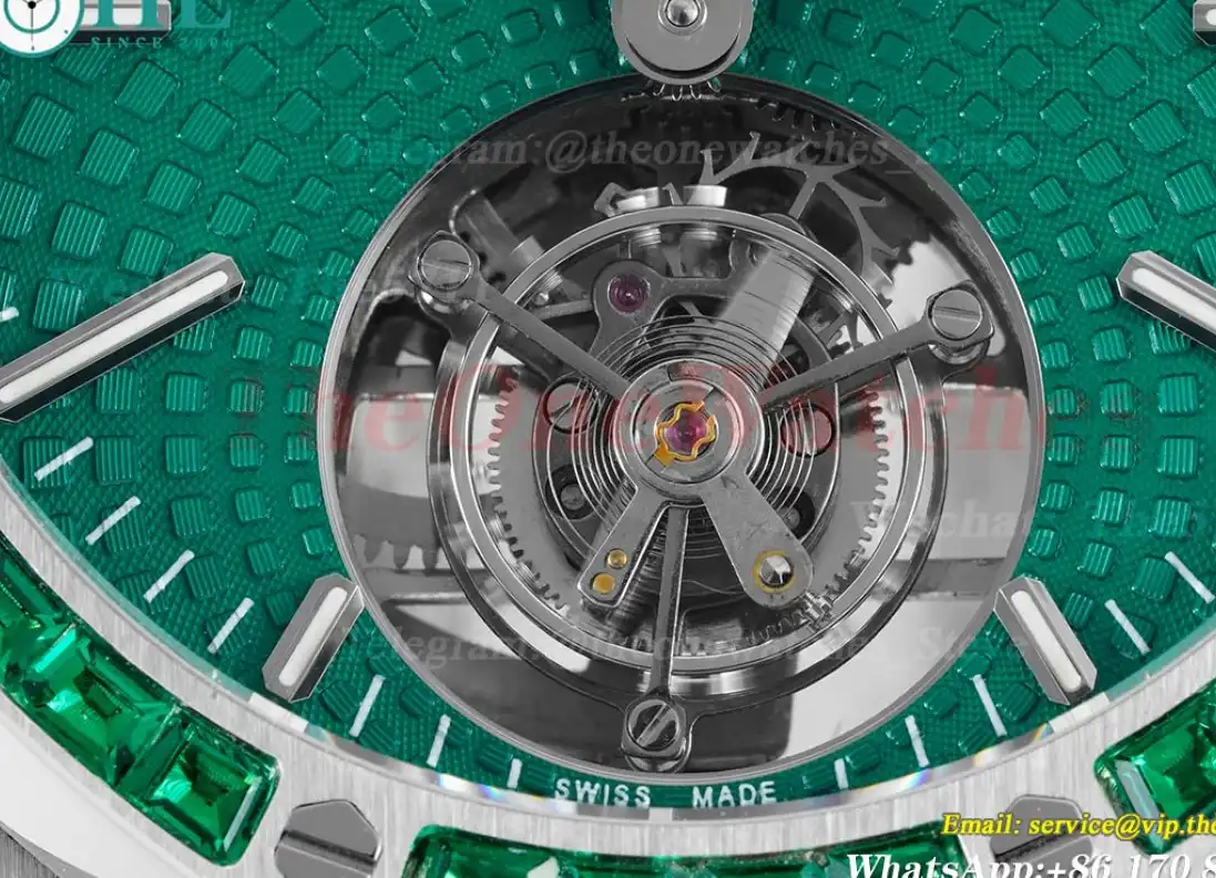 Royal Oak Tourbillon Dia 41mm SS SS Green Stk R8F V2 Flying Tourb