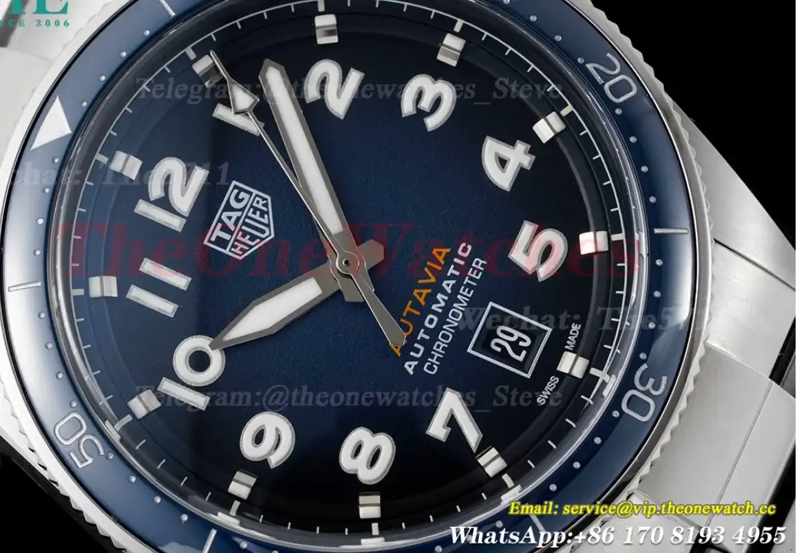 Autavia 42mm SS SS Gradient Blue Dial TARF SW200