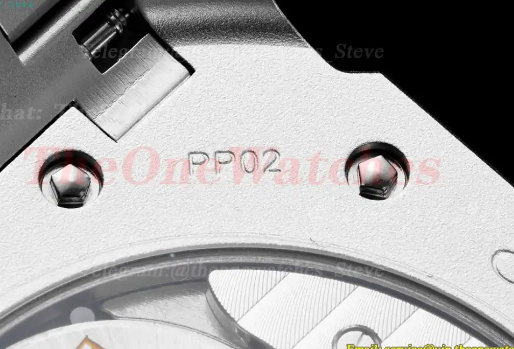 OCTO Finissimo 40mm SS SS White dial BVF A138