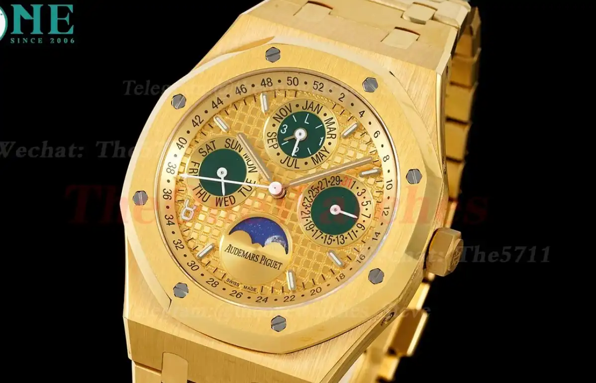 Royal Oak Perpetual Cal 26574 YG YG Gold Stk APSF A5134