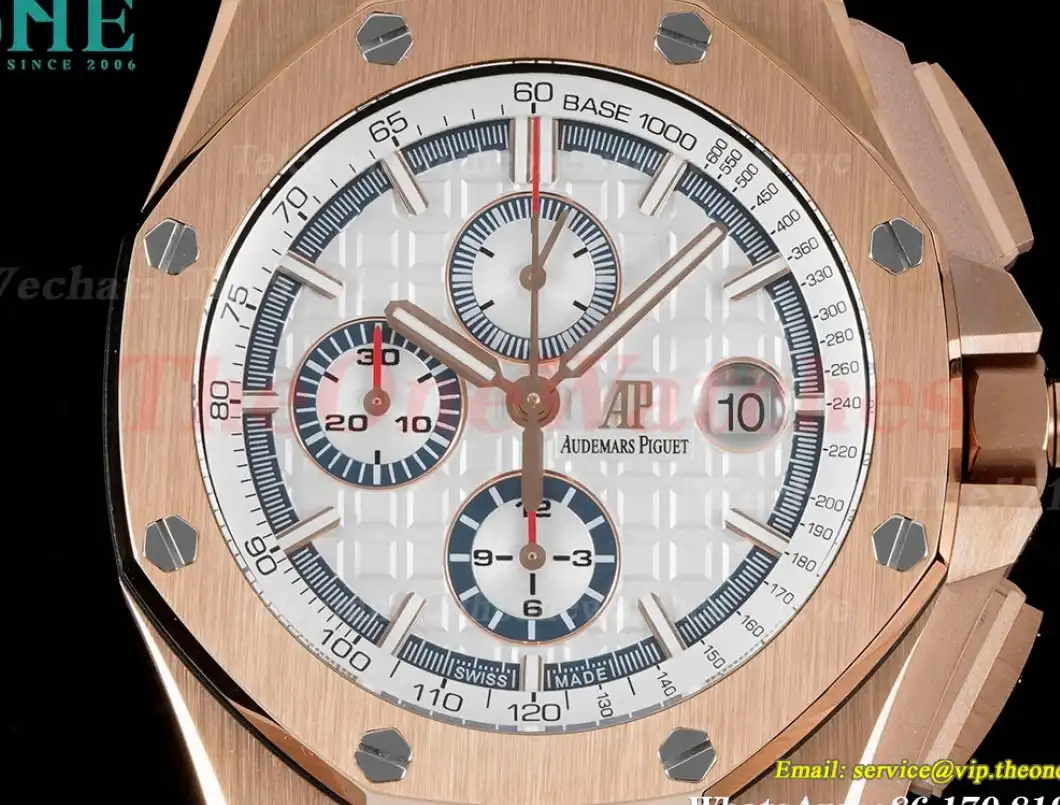 Royal Oak Offshore 44mm RG RU White Stk APF A3126