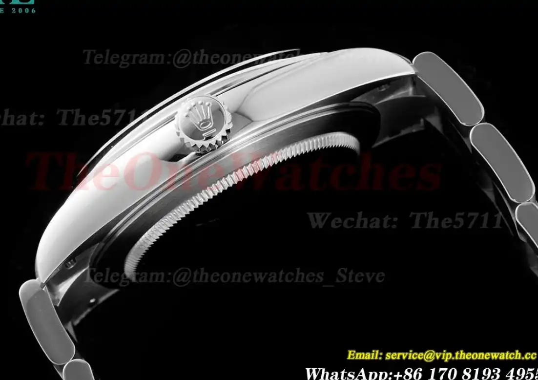 Oyster Perpetual 124300 41mm SS SS Red Dial OWF VR3230