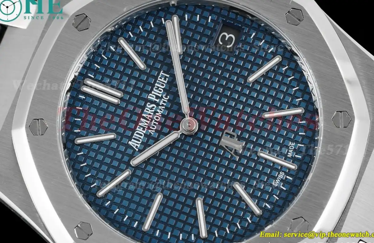 Royal Oak Jumbo Extra Thin 15202 SS SS Blue XF V2 A2121