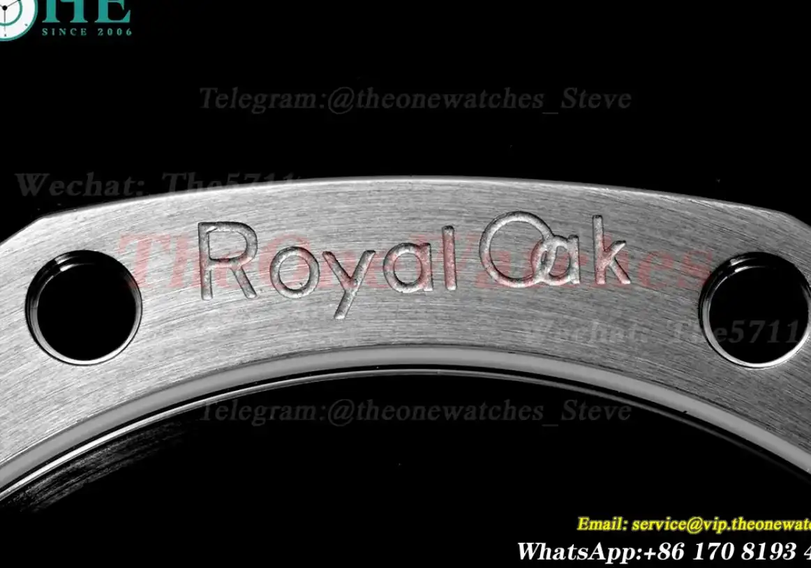 Royal Oak Jumbo Extra Thin 15202 SS SS Yellow XF V2 A2121