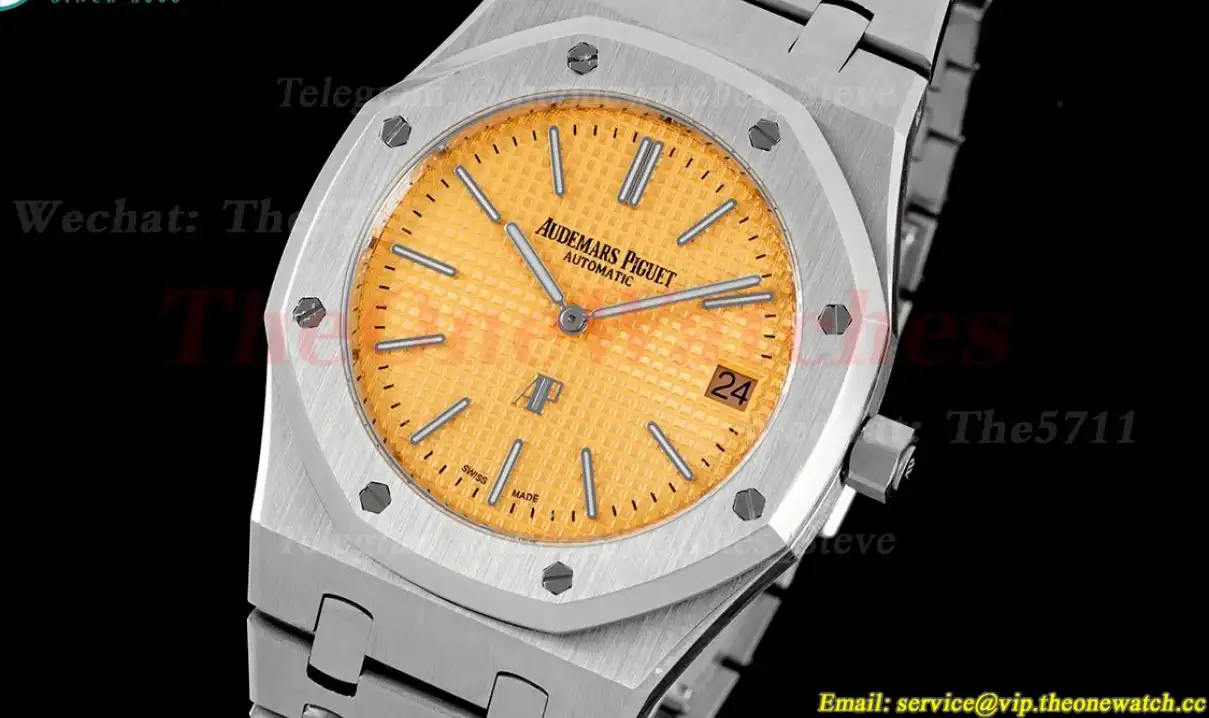 Royal Oak Jumbo Extra Thin 15202 SS SS Yellow XF V2 A2121