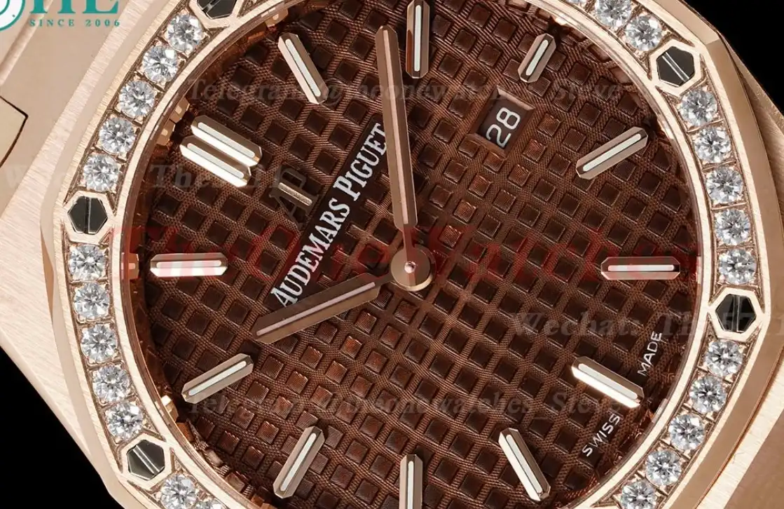 Royal Oak Ladies 67651 33mm Dia RG RG Brown ZF Swiss Qtz