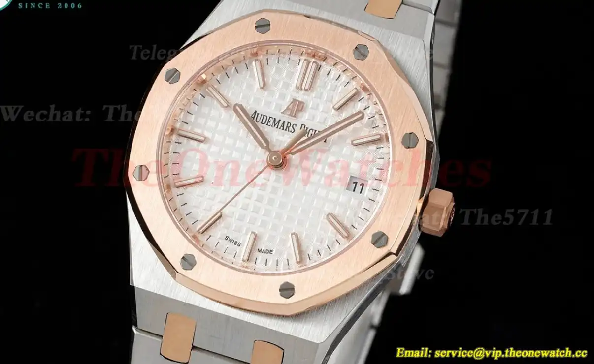 Royal Oak 77350 Ladies 34mm RG SS White Dial 8F A5800