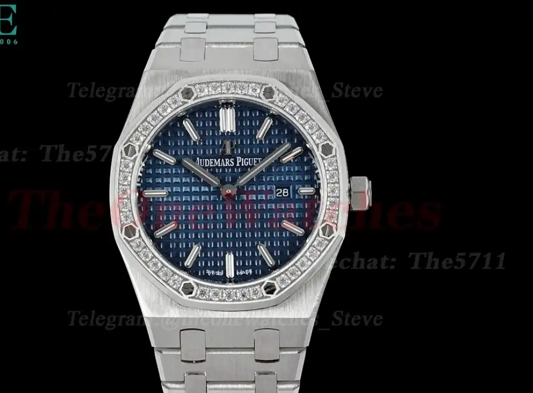 Royal Oak Ladies 67651 33mm Dia SS SS Blue ZF Swiss Qtz