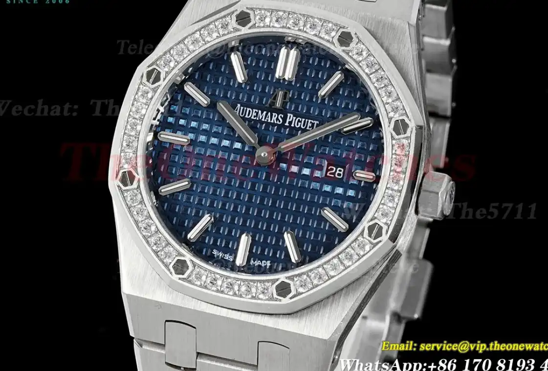 Royal Oak Ladies 67651 33mm Dia SS SS Blue ZF Swiss Qtz