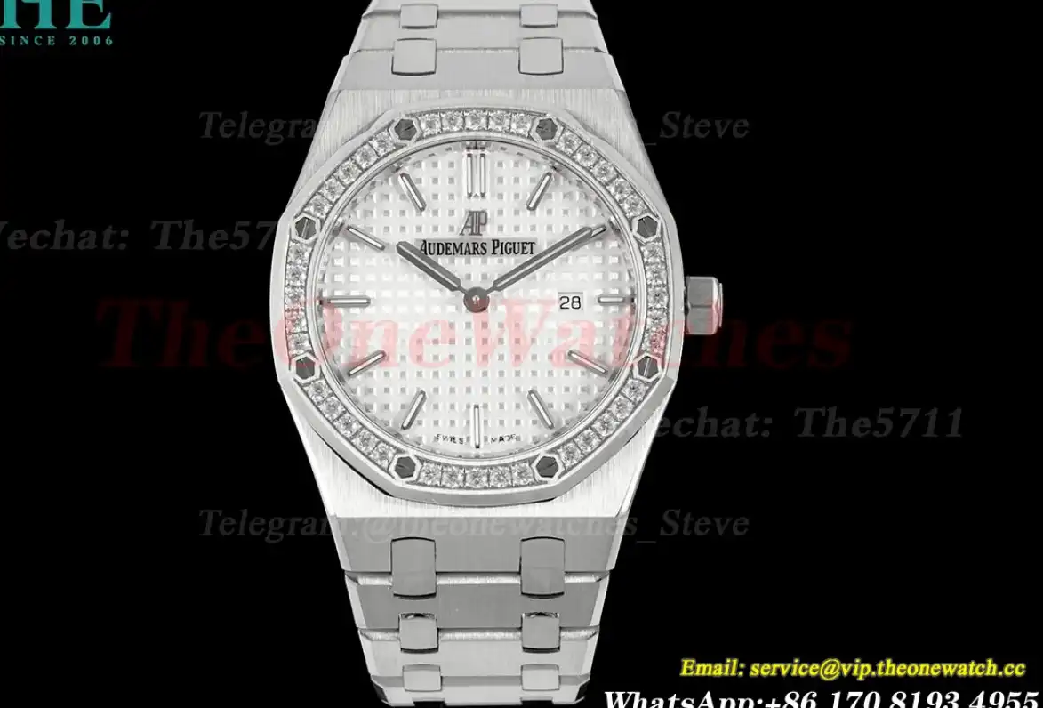 Royal Oak Ladies 67651 33mm Dia SS SS White ZF Swiss Qtz