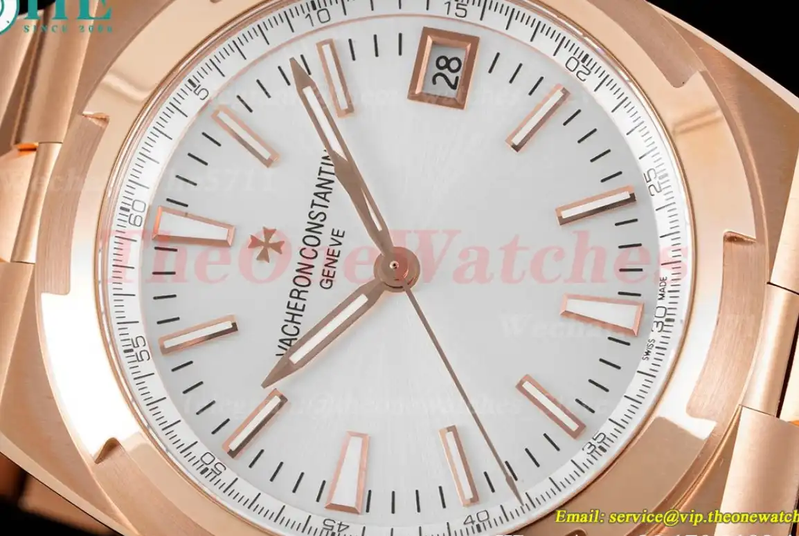 Overseas 4500V 41mm RG RG White Dial 8F A5100