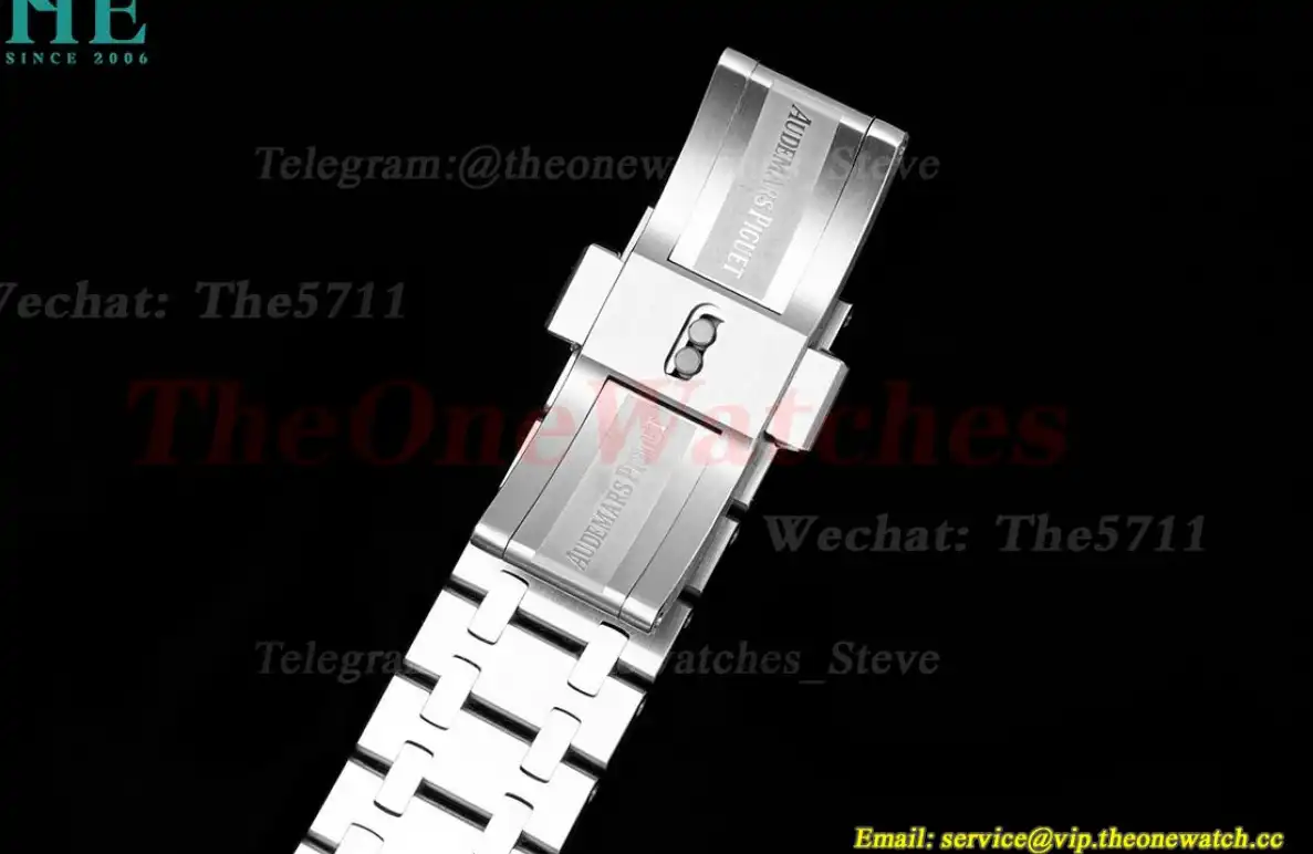 Royal Oak Ladies 67651 33mm Dia SS SS White ZF Swiss Qtz