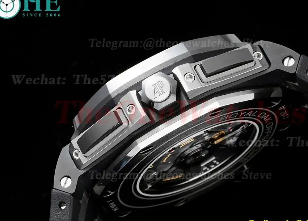 Royal Oak Offshore 44mm CER RU Blk Stk RSF A3126