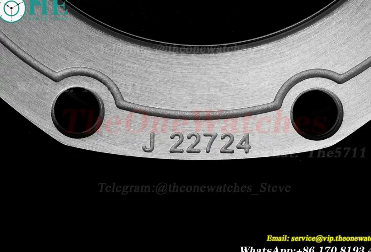 Royal Oak Offshore 42mm SS LE Grey Num APF A3126