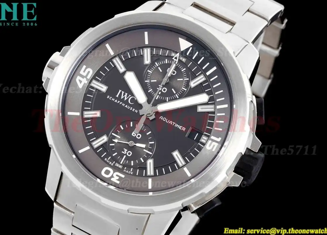 Aquatimer Chronograph Sharks 45mm SS SS Grey Dial V6SF A7750