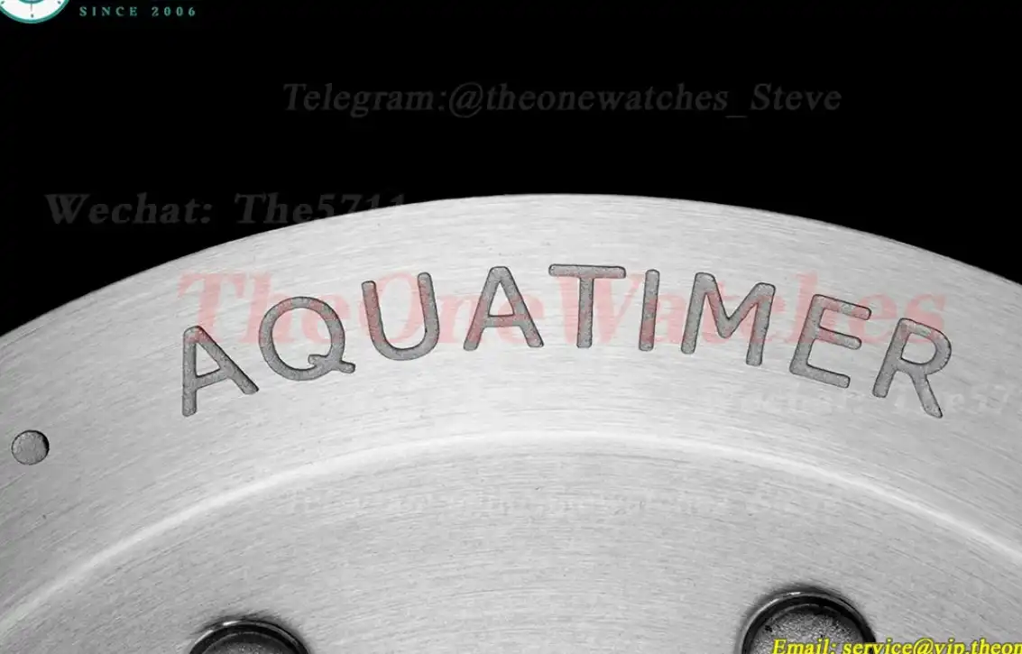 Aquatimer Chronograph Sharks 45mm SS SS Grey Dial V6SF A7750