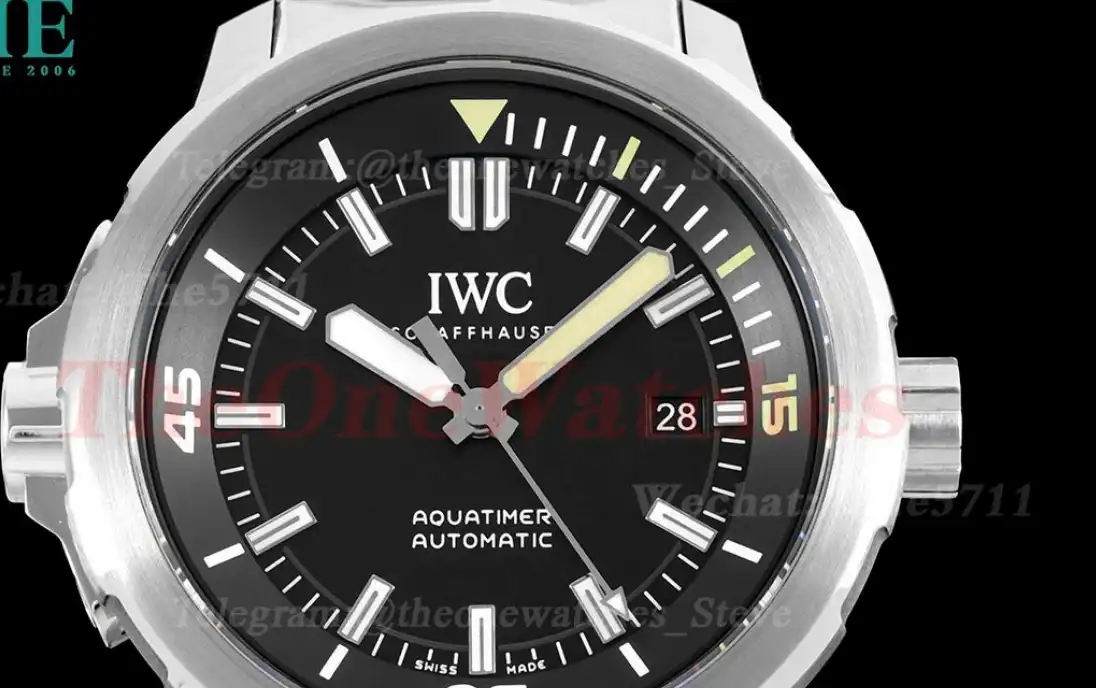 Aquatimer Chronograph 44mm SS SS Black Dial V6SF A2892