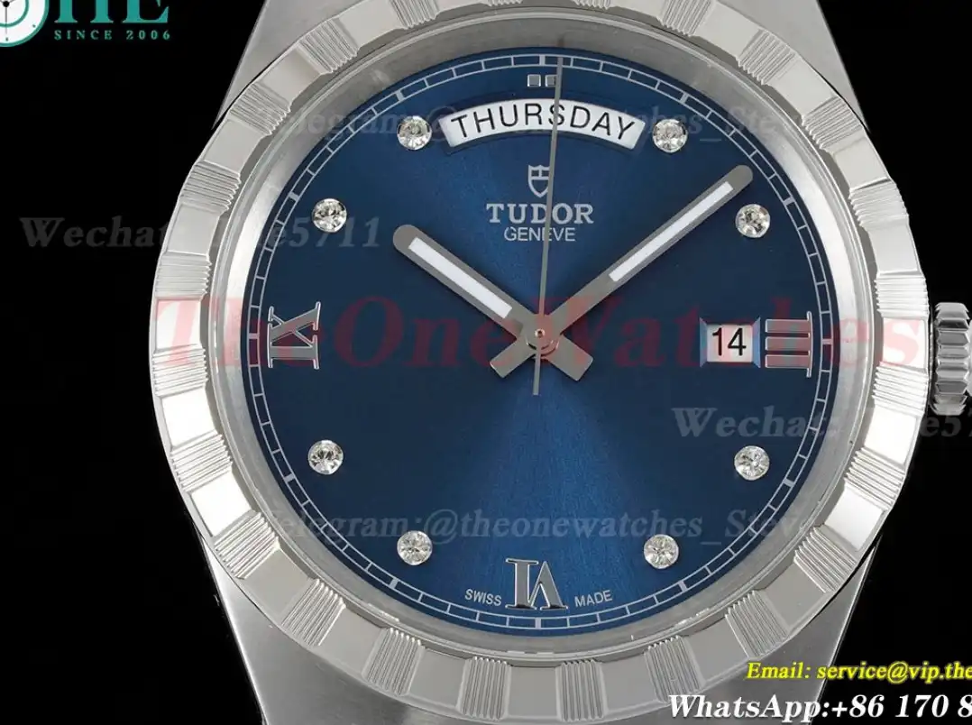 Royal Day-Date 41mm SS SS Blue Dia V7F A2824