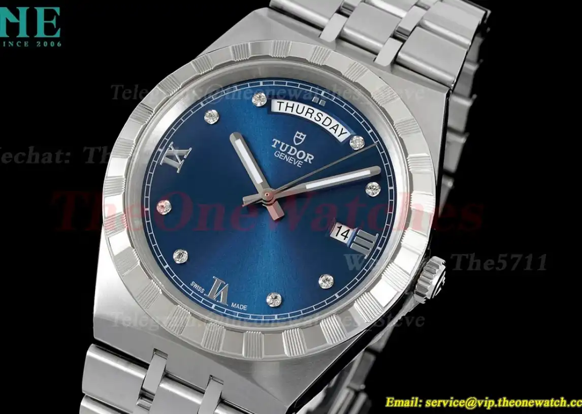 Royal Day-Date 41mm SS SS Blue Dia V7F A2824