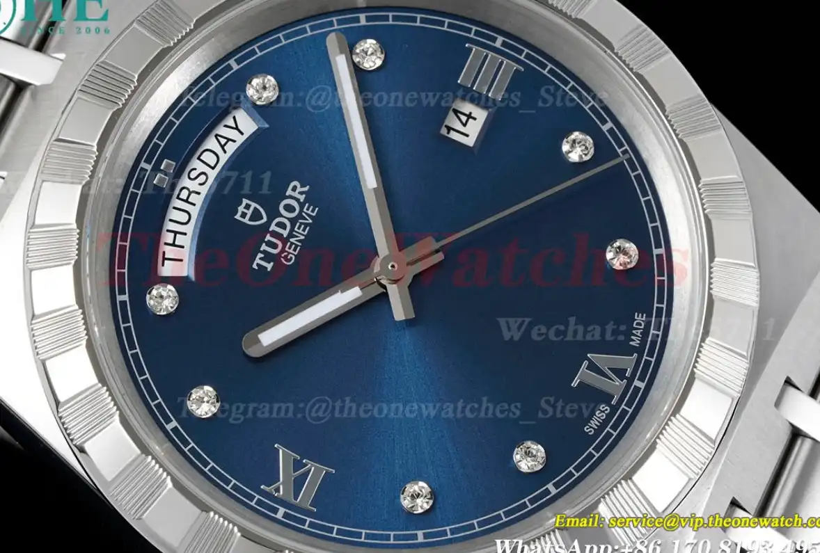 Royal Day-Date 41mm SS SS Blue Dia V7F A2824