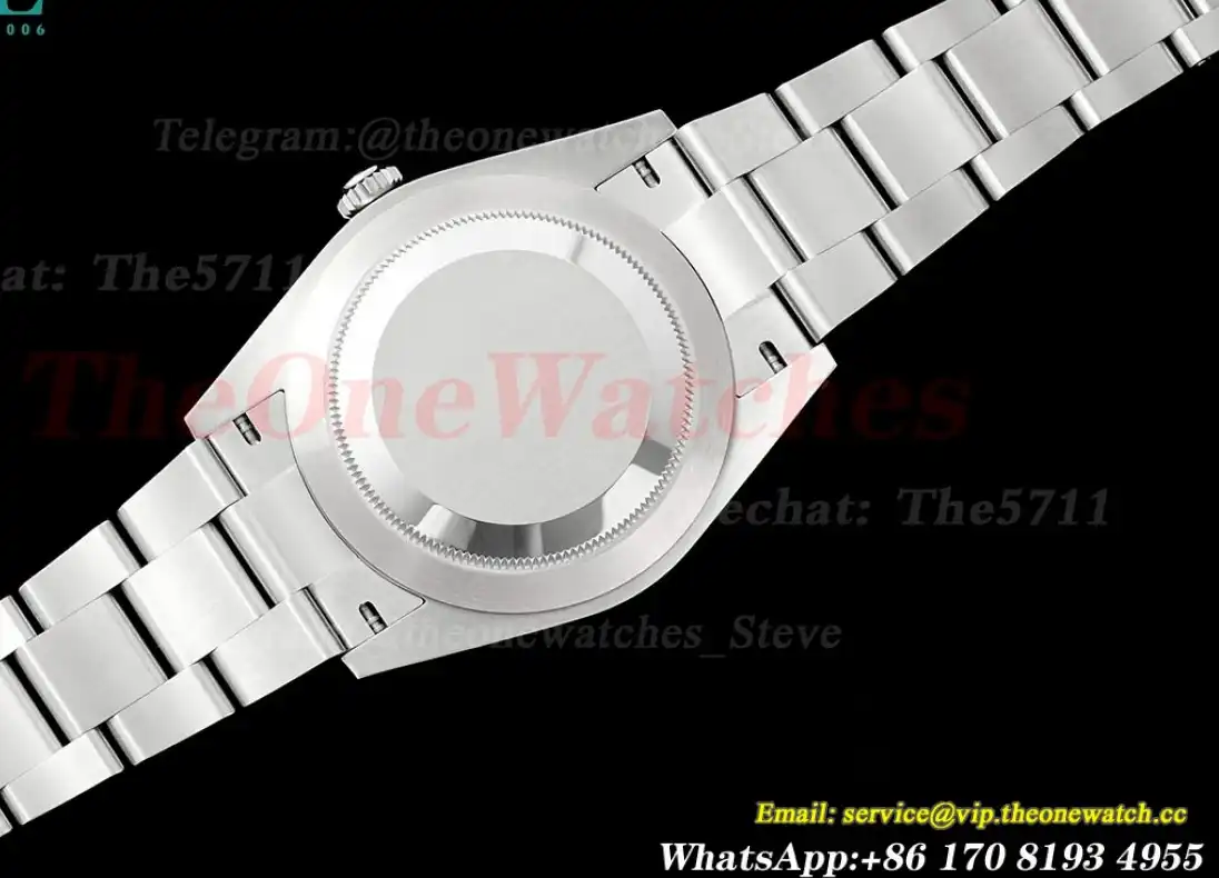 Oyster Perpetual 124300 41mm SS SS Silver Stk Clean VR3230