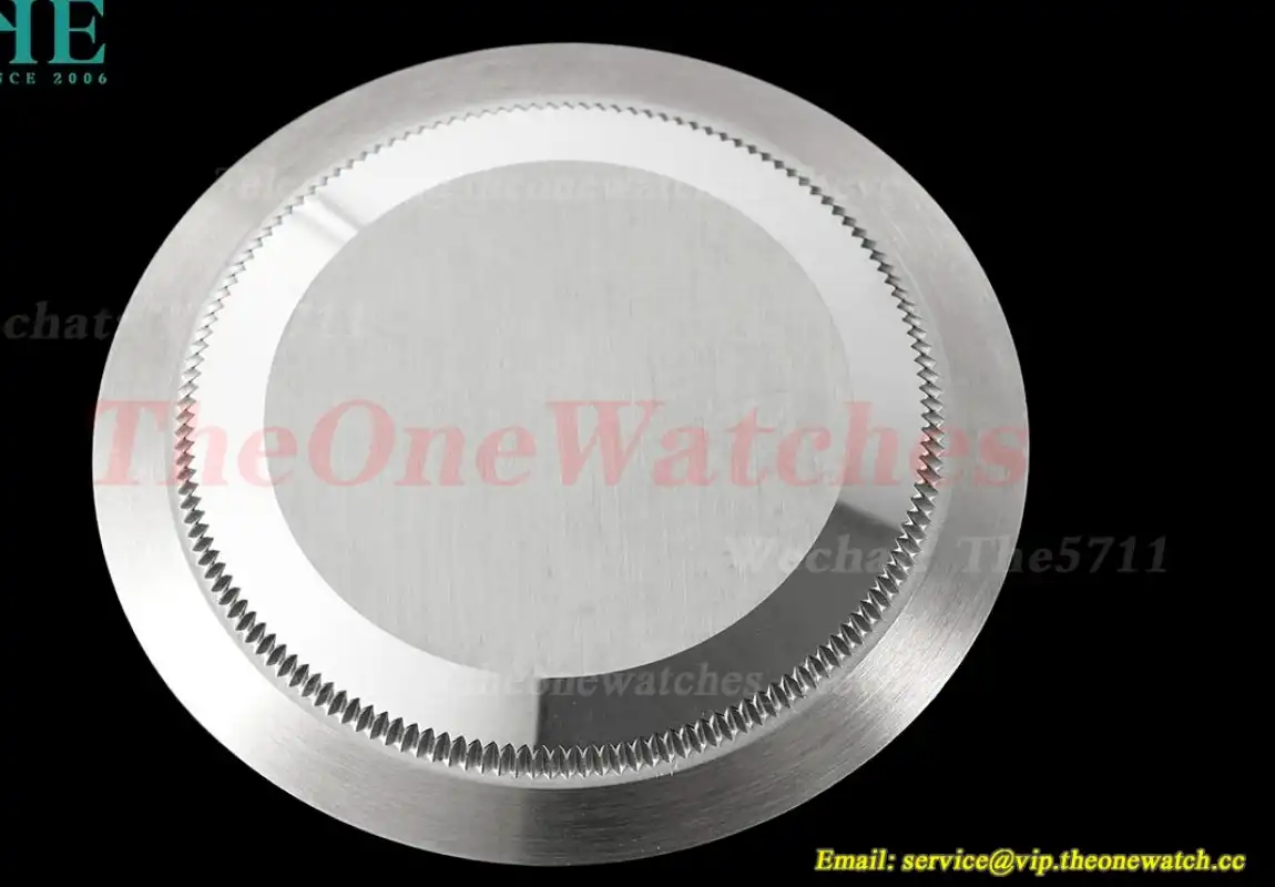 Oyster Perpetual 124300 41mm SS SS Silver Stk Clean VR3230