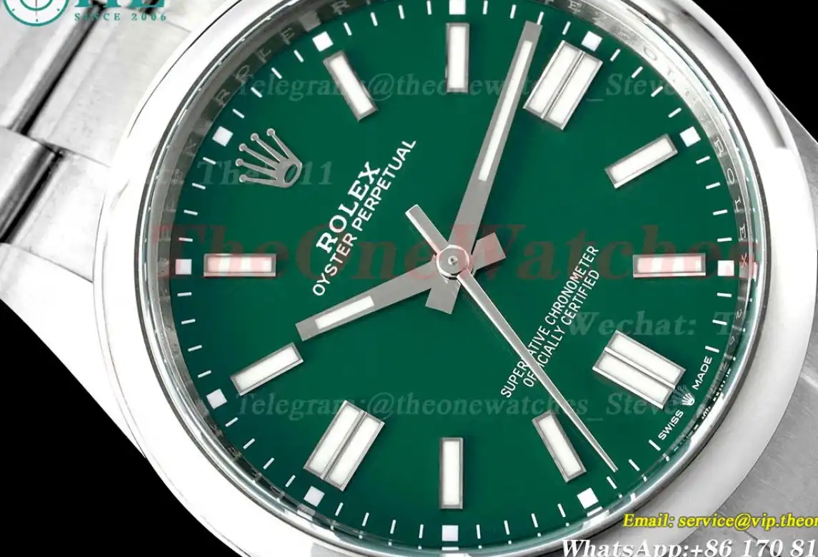 Oyster Perpetual 124300 41mm SS SS Green Stk Clean VR3230