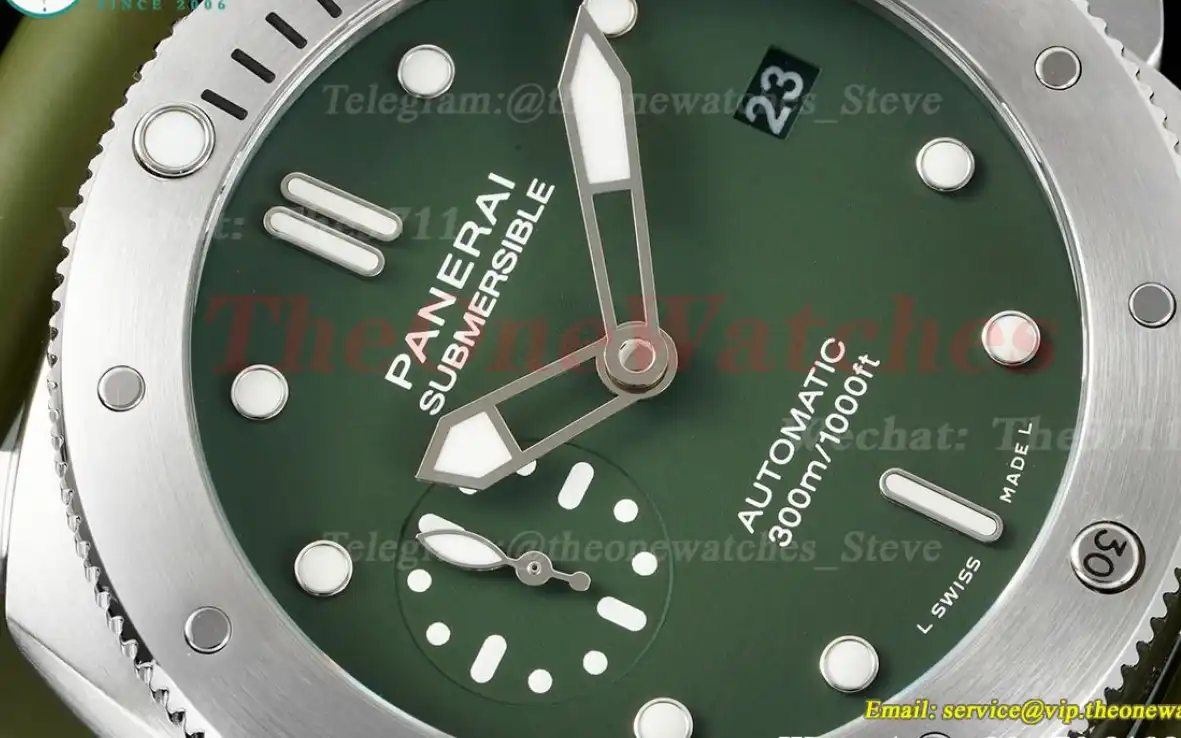 Submersible PAM1055 Verde Milit 42mm SS RU Green VSF P900