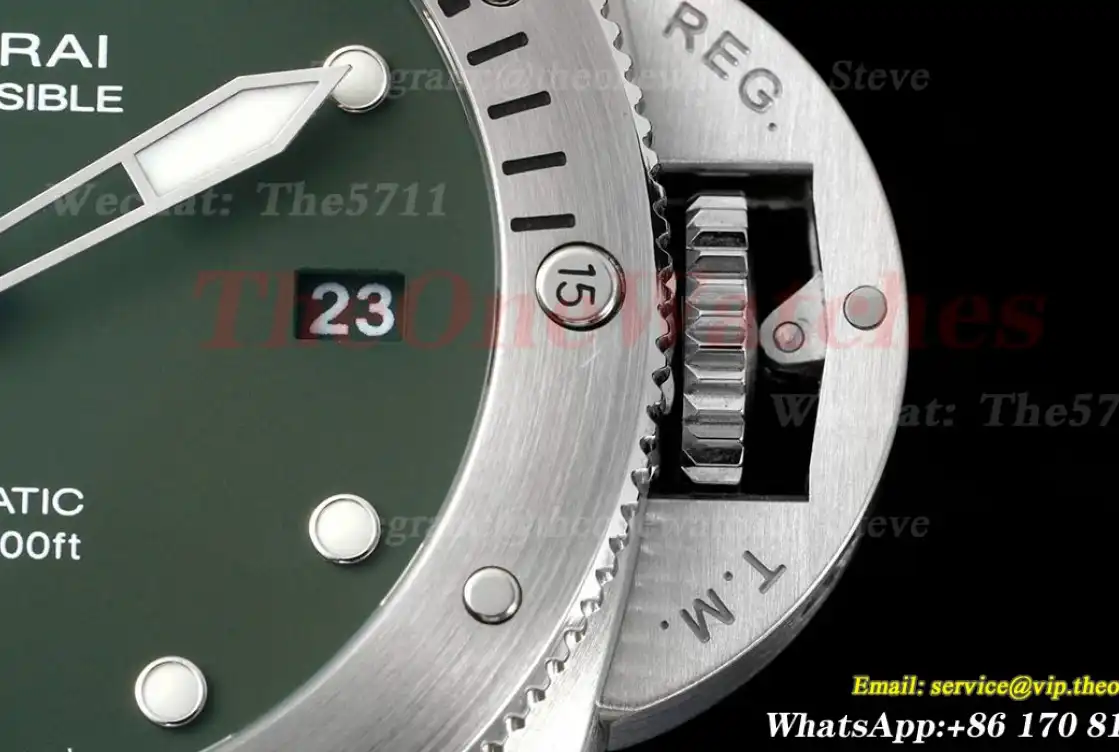 Submersible PAM1055 Verde Milit 42mm SS RU Green VSF P900