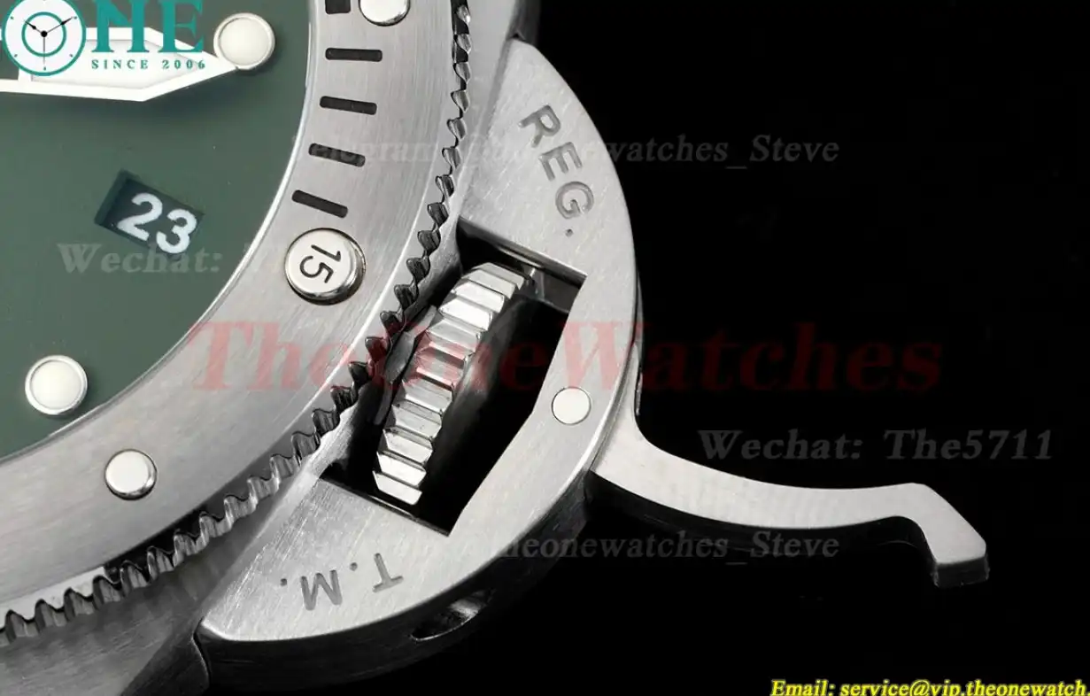 Submersible PAM1055 Verde Milit 42mm SS RU Green VSF P900