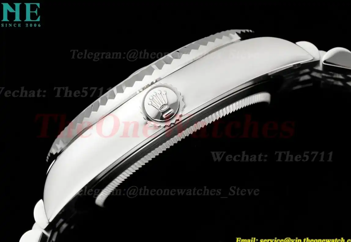 SkyDweller 326934 42mm Jubilee SS SS White Stk FNF A9001