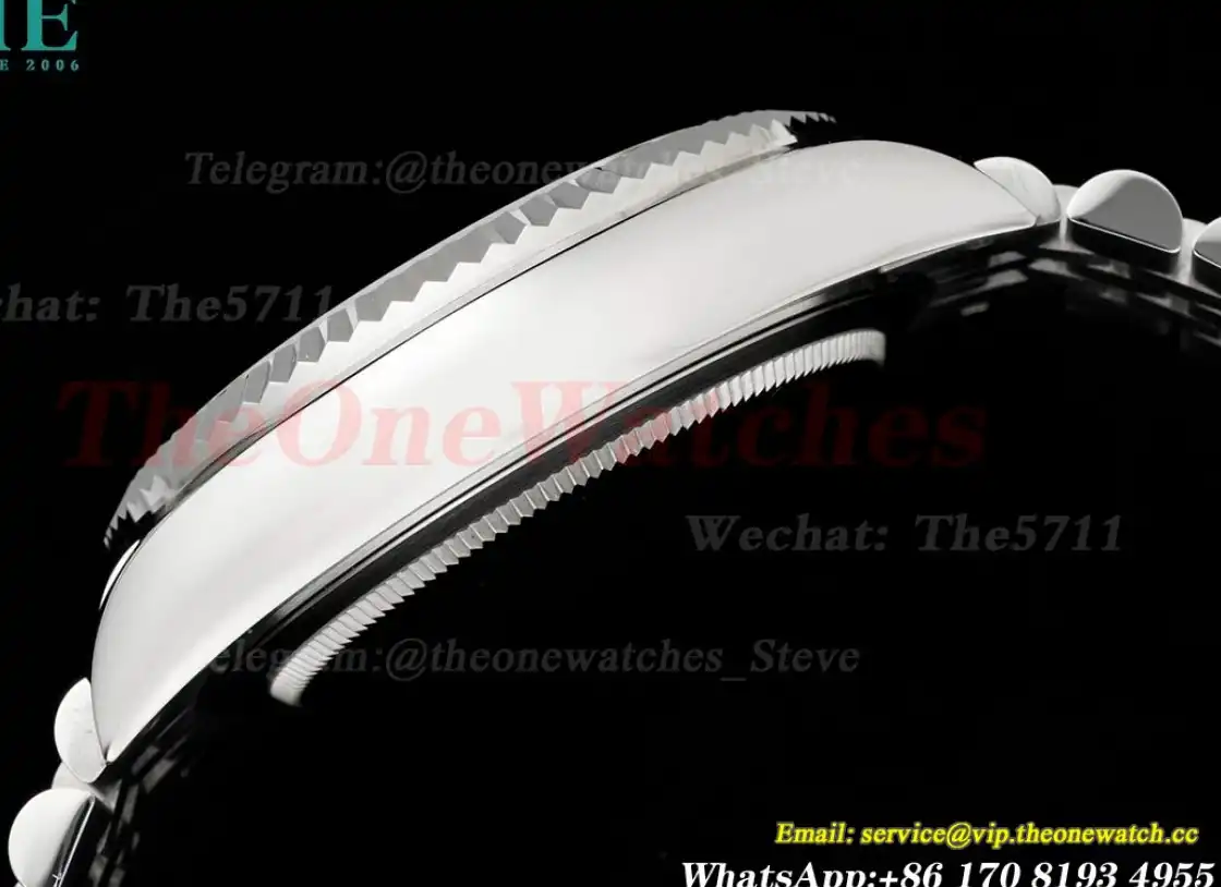 SkyDweller 326934 42mm Jubilee SS SS White Stk FNF A9001