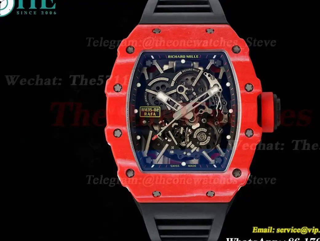 RM035-02 NTPT RU Red Case on Black Rubber Strap ZF V6 RMAL1