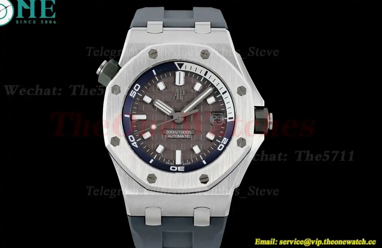 Royal Oak Offshore Diver 15720 42mm SS RU Grey Stk APF A4308