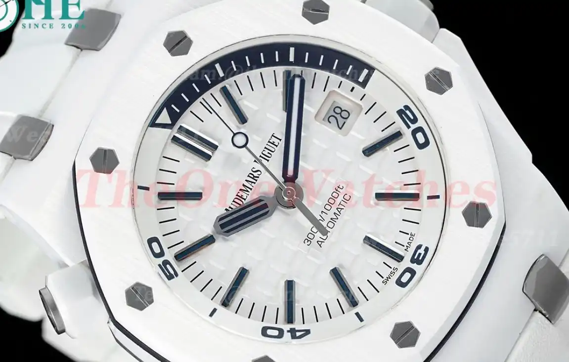 Royal Oak Diver 15707 CER RU White ZF SA3120 Super Clone