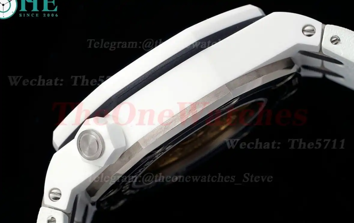 Royal Oak Diver 15707 CER RU White ZF SA3120 Super Clone