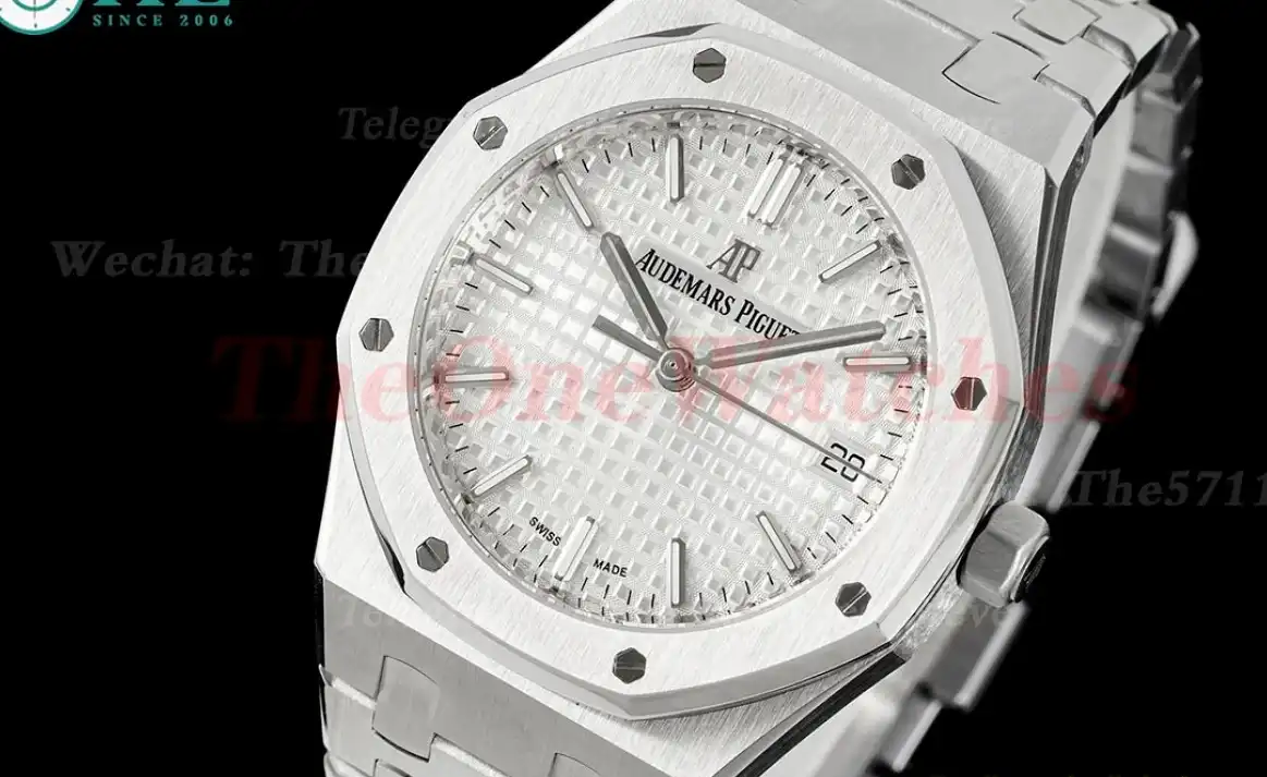 Royal Oak Ladies 77350 34mm SS SS White ZF A5800