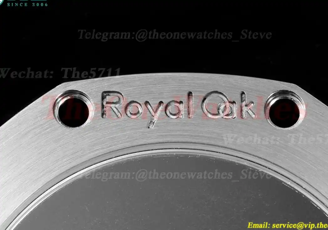 Royal Oak Ladies 77350 34mm SS SS White ZF A5800