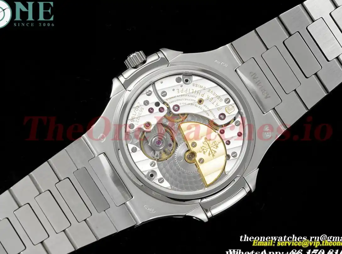 Nautilus 40mm 5740 SS SS White Stk diamonds GRF A240