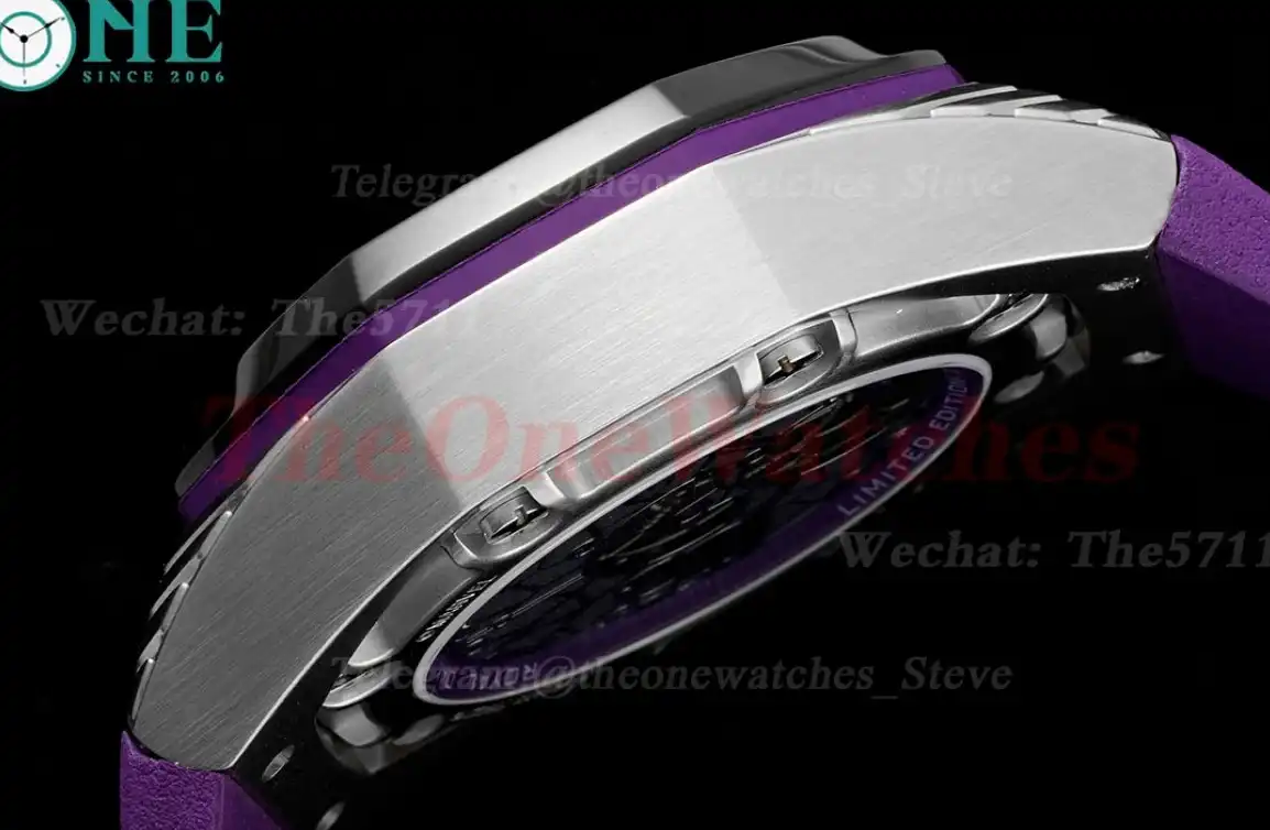 Royal Oak Concept Black Panther 26620 44mm Ti RU WMF Tourb