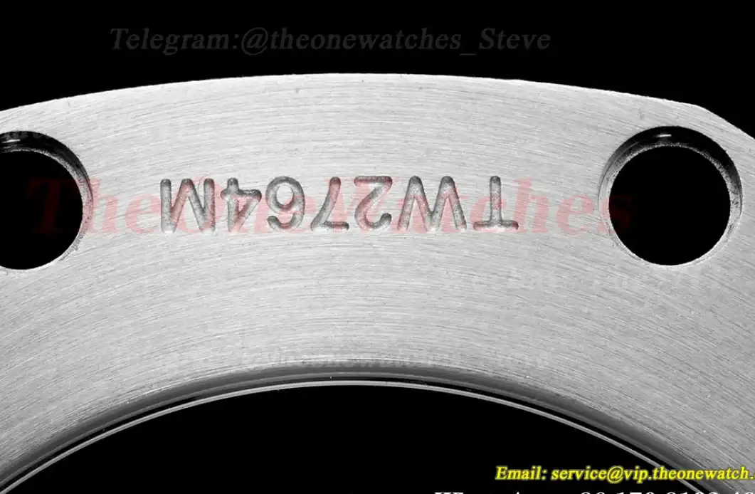 Royal Oak Offshore 42mm SS RU Grn Wht APF V2 A4404