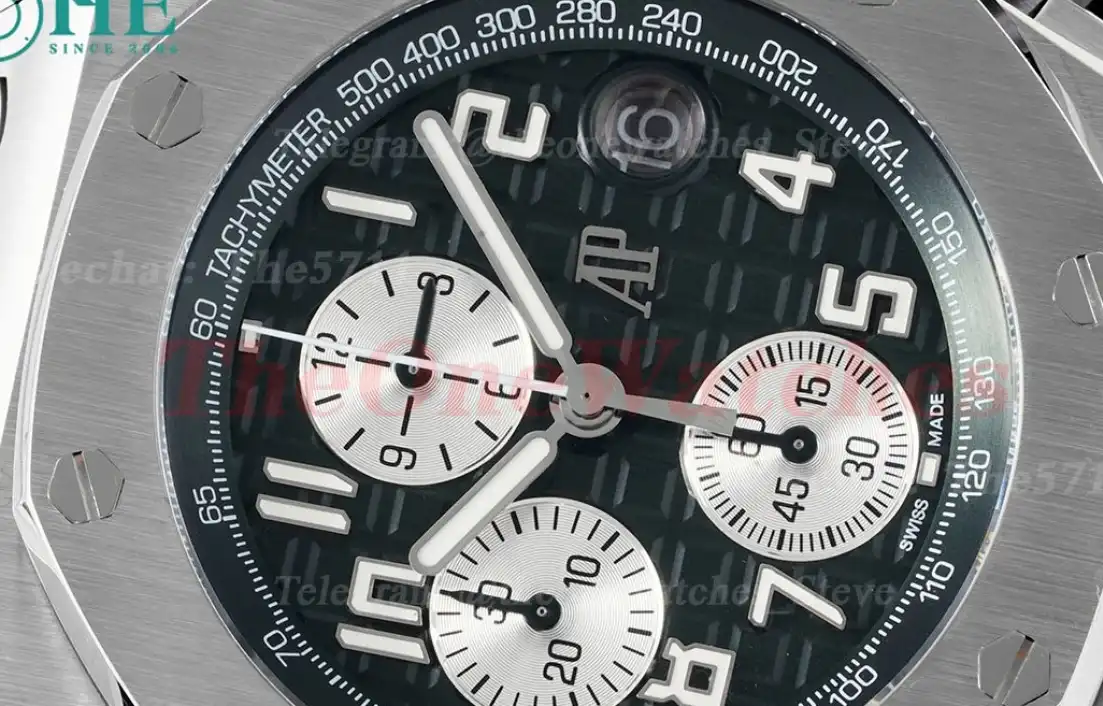 Royal Oak Offshore 42mm SS RU Grn Wht APF V2 A4404