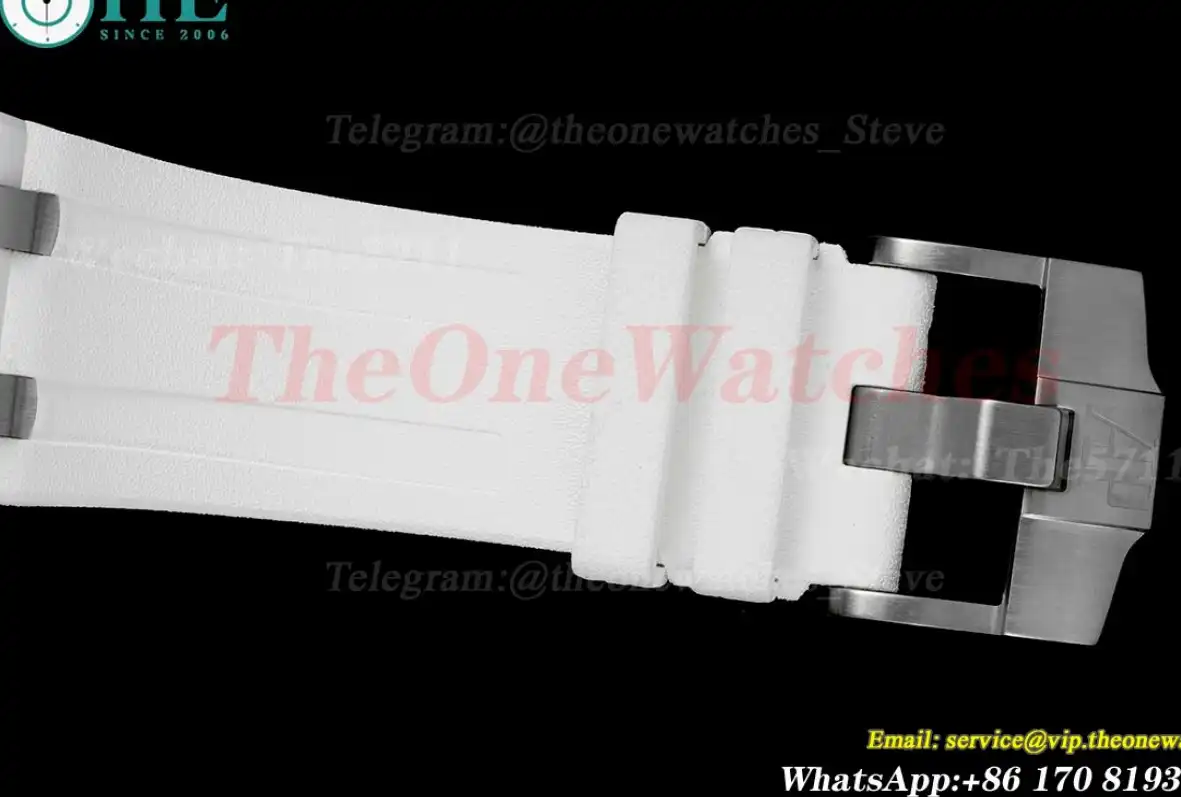 Royal Oak Diver 15707 CER RU White IPF A3120